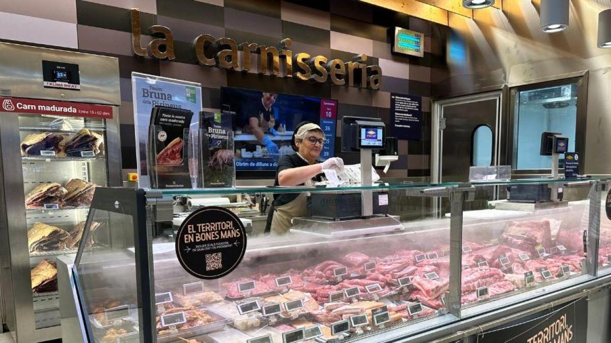 Interior Esclat — vitrina carne madurada
