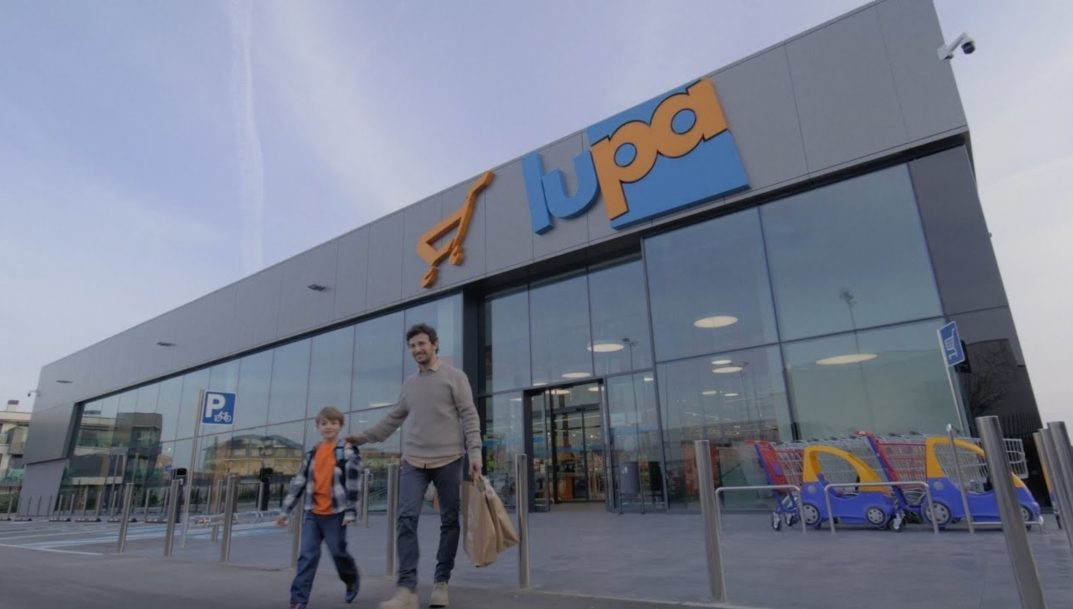 Fachada Lupa — formato actual