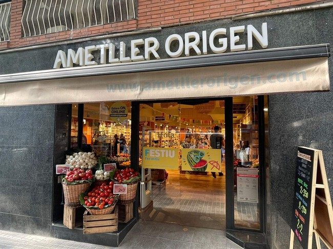 Entrada Ametller con tarimas
