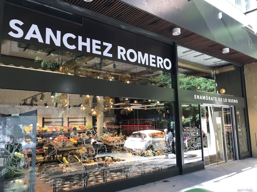Bodega visible desde entrada