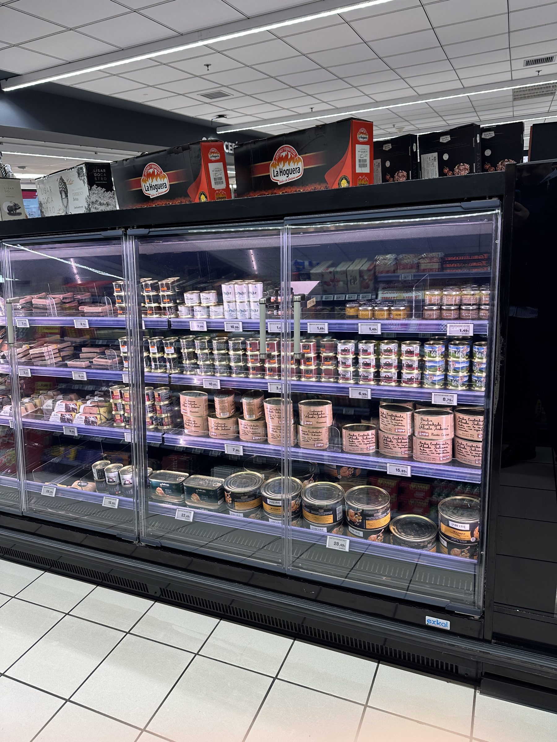 Mostrador inox con vitrina refrigerada