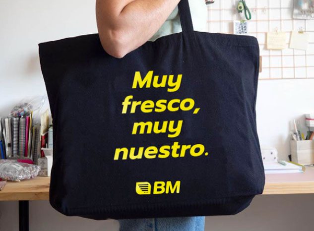 Logotipo en bolsa y flota · aplicaciones reales